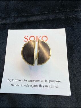 SOKO Two-Tone Half-Moon Ring - Black Horn and Gold Brass sz 5